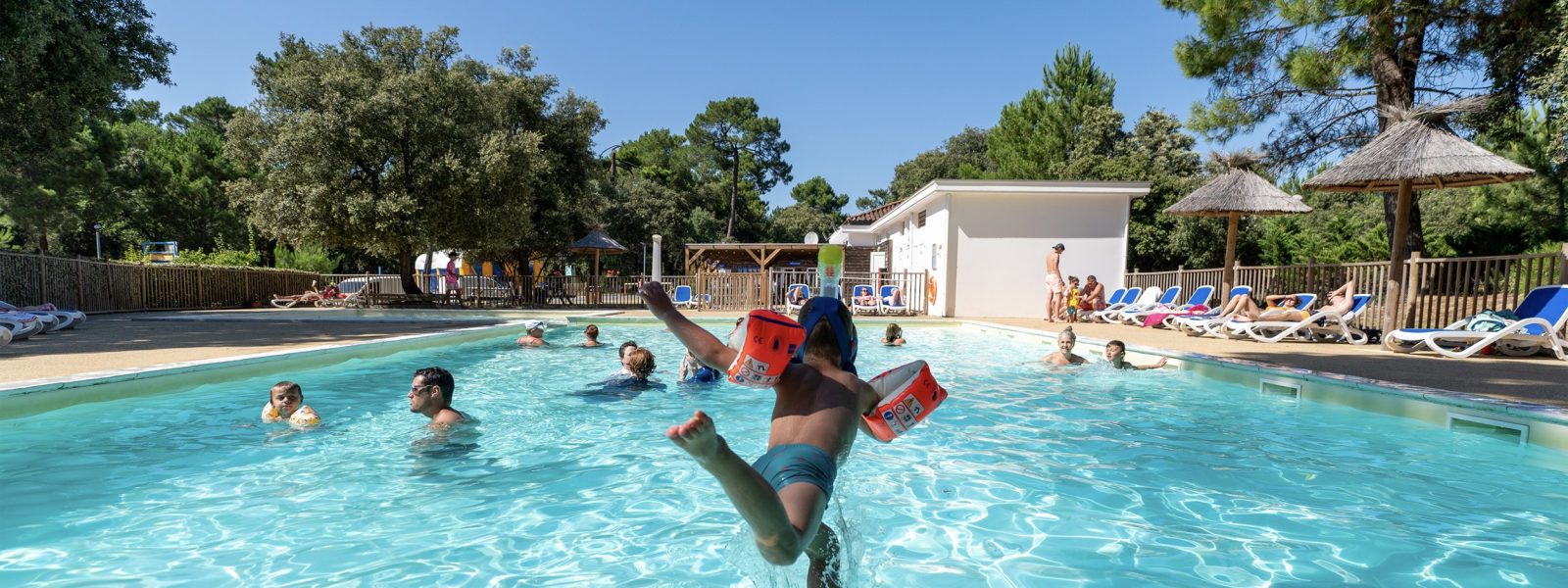 PISCINECamping-Monplaisir